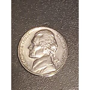 1970 D Jefferson Nickel - Actual Collectible Coin In Photo -